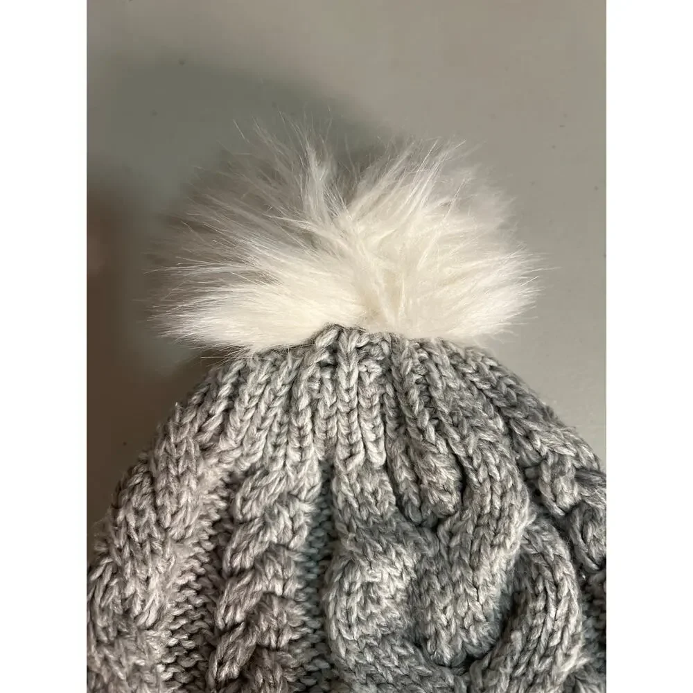 GAP Kids Girls Cable Knit Pom Beanie Hat Winter Warm Faux Fur Gray L/XL